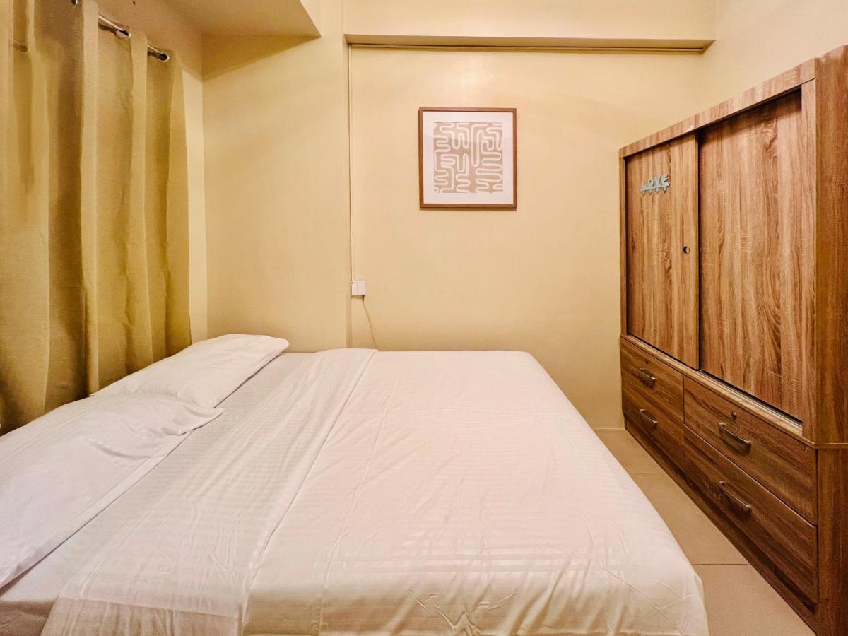 Apartment * * Y Stylish 2br Option For 6 Iloilo City